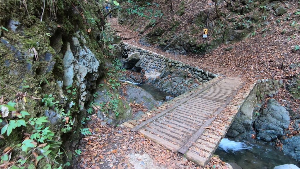 GH011921-1024x576 落差98メートル!兵庫県一の落差を誇る紅葉の天滝へツーリング旅!