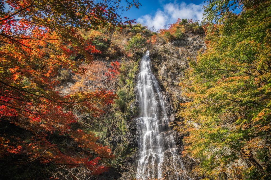 c03c3ca1654b0f1bbe168c3cfa7f98cb-1024x682 落差98メートル!兵庫県一の落差を誇る紅葉の天滝へツーリング旅!