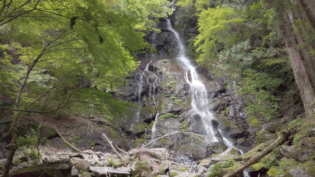 7e2dac1a751b5cf2239e844256aa14c1-1024x576 奈良県 和佐羅滝(奈良の奥地にある新緑の時期におすすめの滝スポット!写真の紹介、アクセス情報など)　