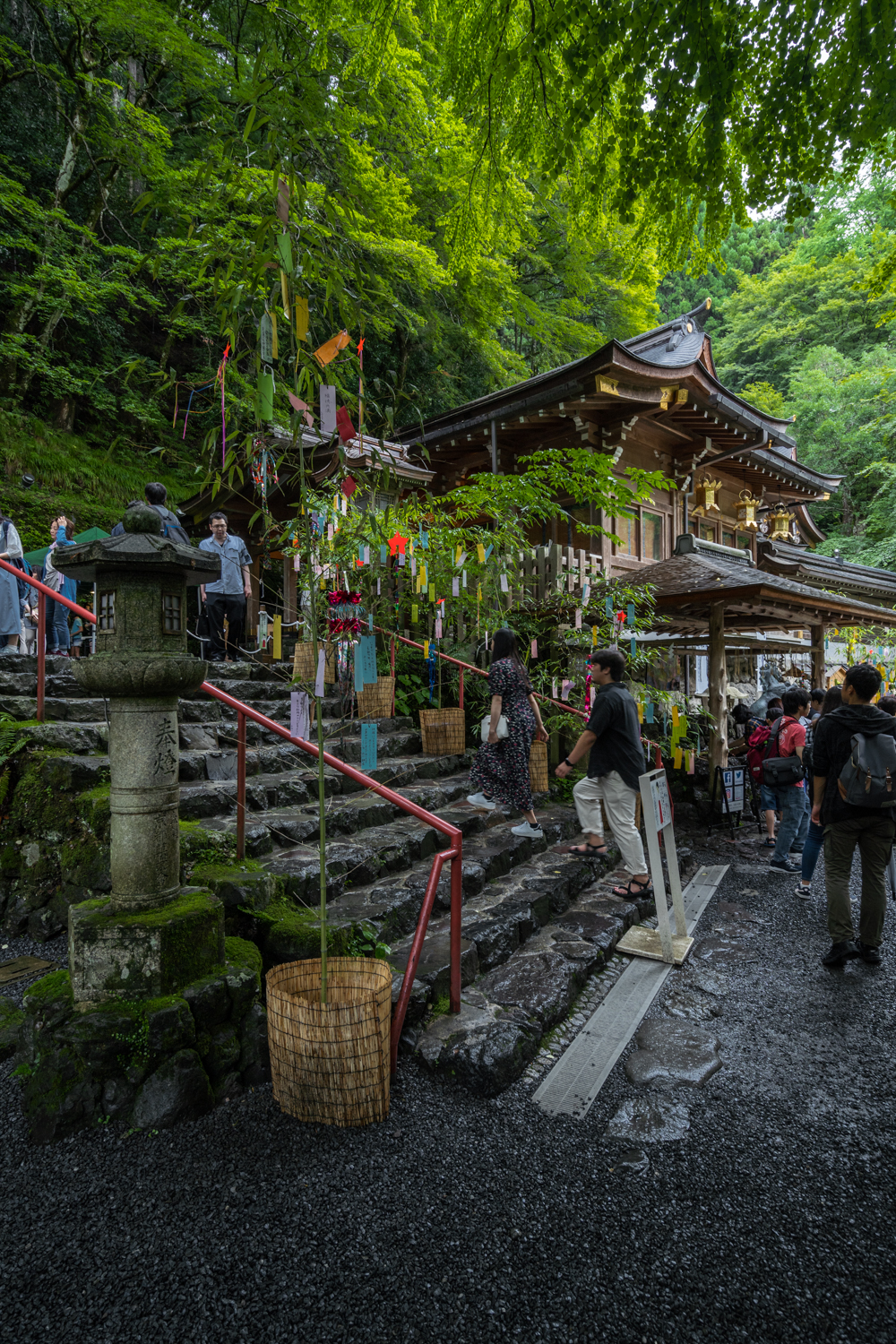 DSC09311-1 京都  貴船神社(京都の夏、新緑の時期におすすめのスポット!写真の紹介、アクセス情報など)