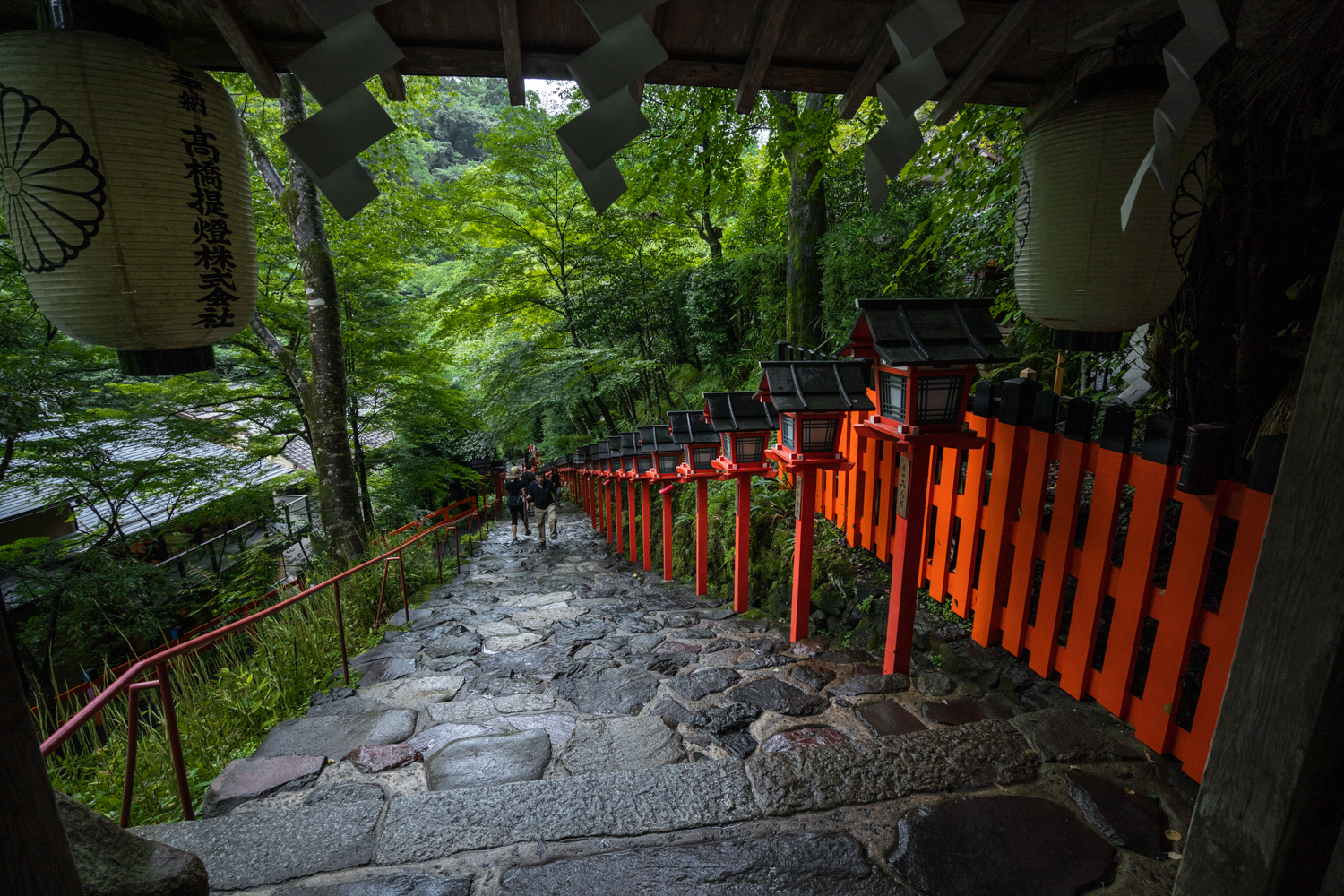 DSC09355 京都  貴船神社(京都の夏、新緑の時期におすすめのスポット!写真の紹介、アクセス情報など)