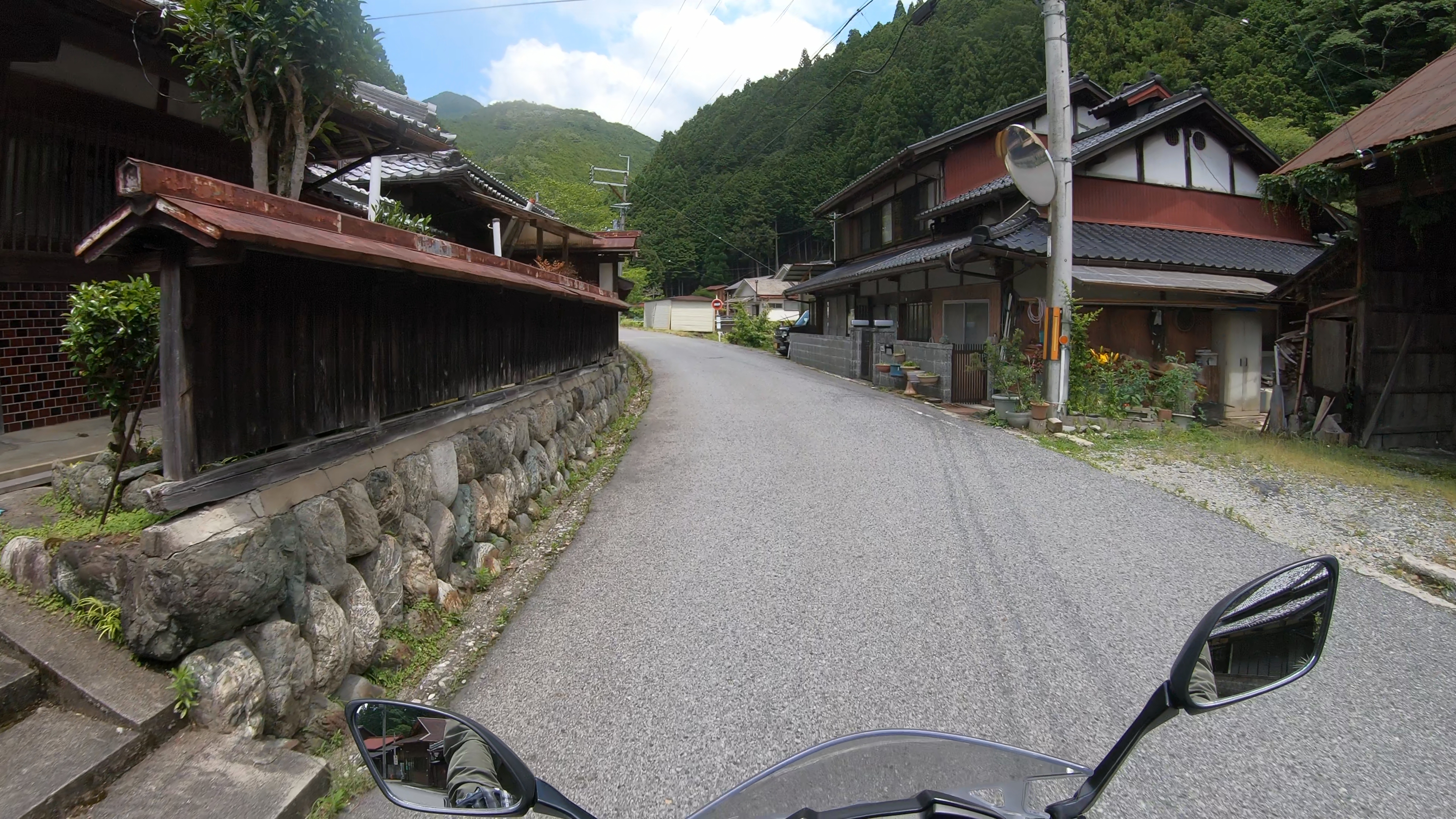 GX012413 奈良県 和佐羅滝 ( 奈良県の夏、新緑の時期におすすめの滝写真スポット・アクセス情報や撮影ポイントなど!)